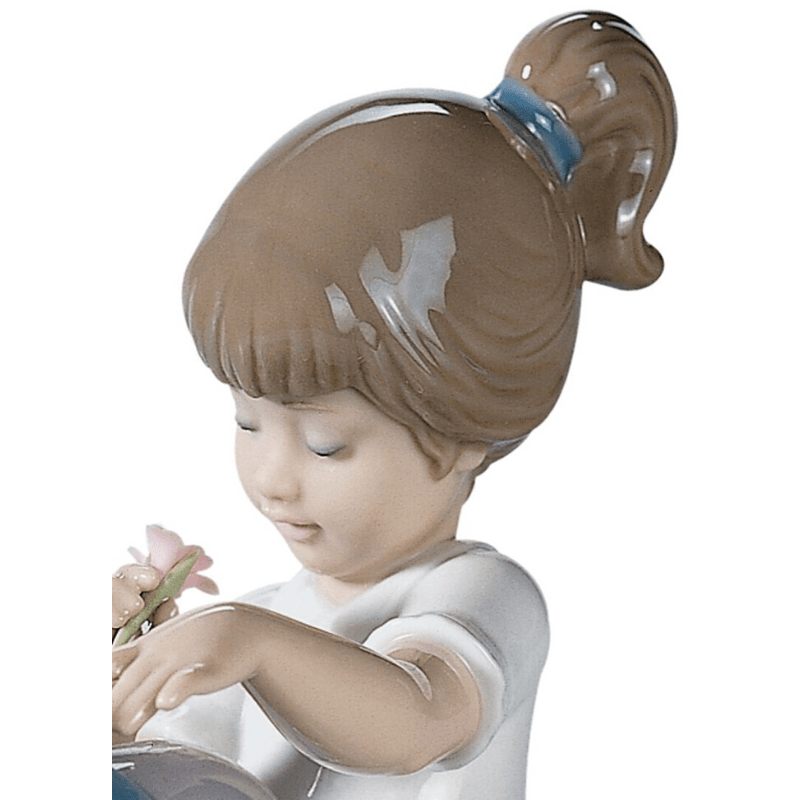 Lladro Inspiration Default An Elegant Touch Girl Figurine
