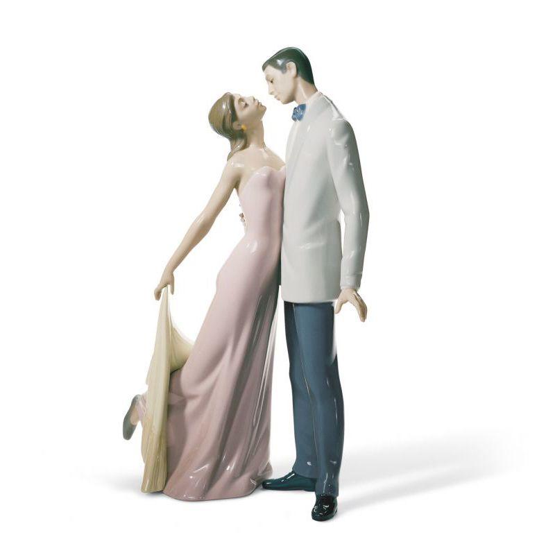 Lladro Inspiration Default Happy Anniversary Couple