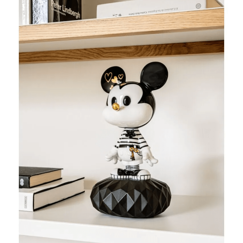 Lladro Inspiration Mickey in Black and White - Disney