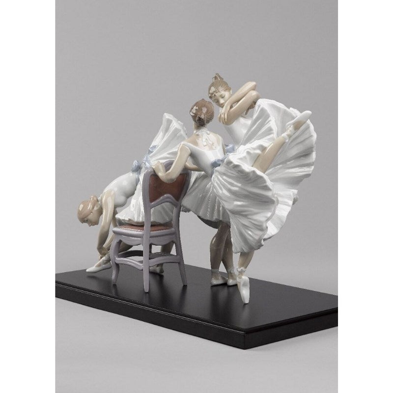 Lladro Inspiration Backstage Ballet (Limited Edition)