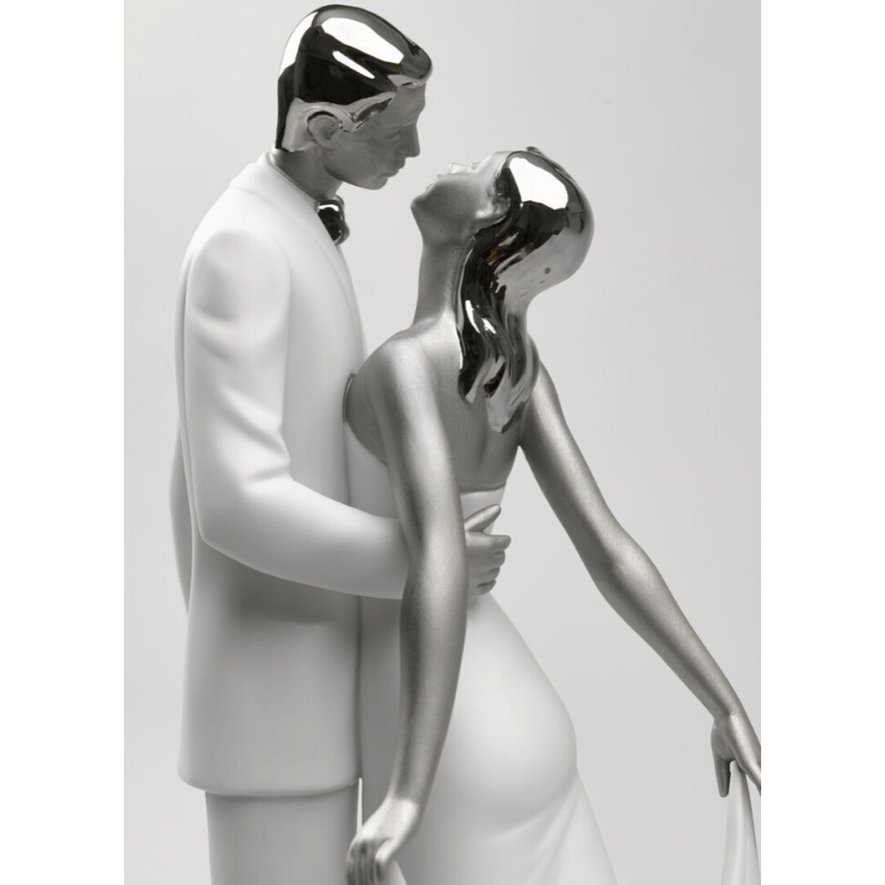 Lladro Inspiration Default Happy Anniversary Couple Figurine. Silver Lustre