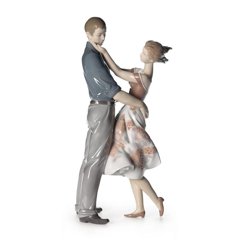 Lladro Inspiration Default Happy Encounter Couple