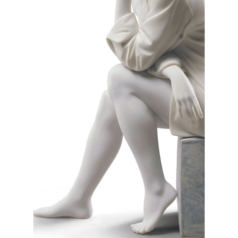 Lladro Inspiration Default In My Thoughts Woman Figurine