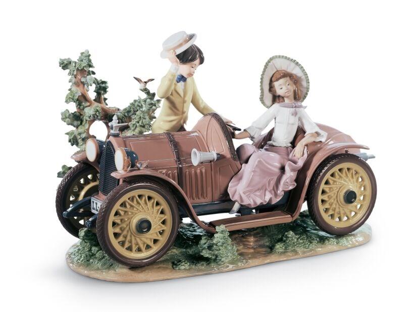Lladro Inspiration Default Young Couple with Car Sculpture. Limited Edition