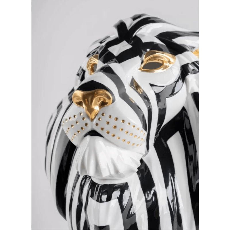 Lladro Inspiration Lion Mask - Black-Gold