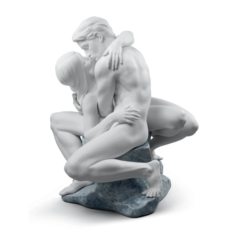 Lladro Inspiration Passionate Kiss Couple. White