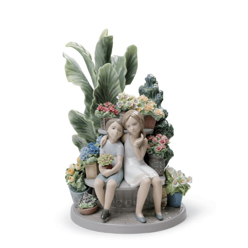 Lladro Inspiration Secrets in the Park (Limited Edition)